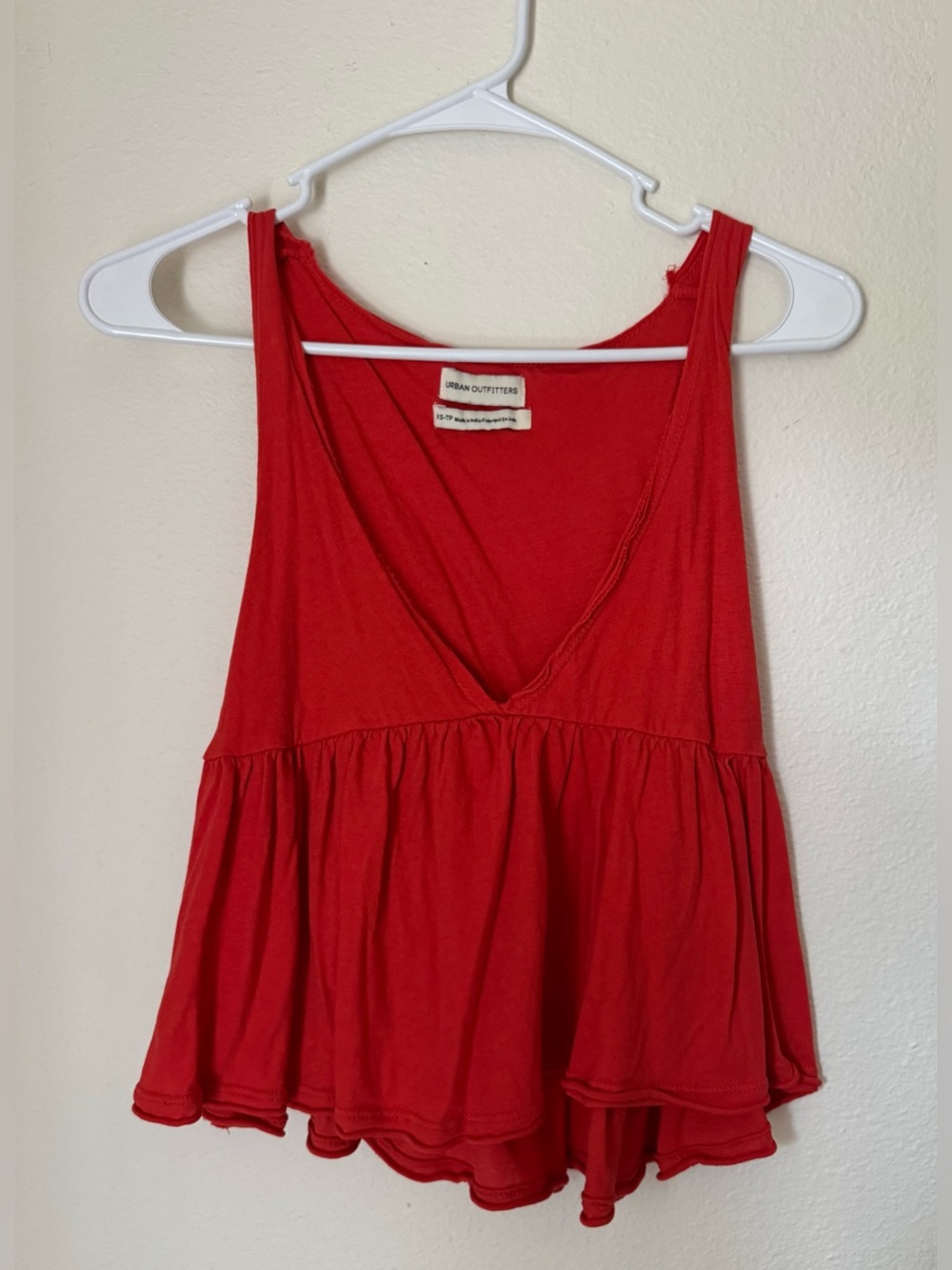 Urban Outfitters Red Orange Sleeveless V-Neck Peplum Tank | Size XS